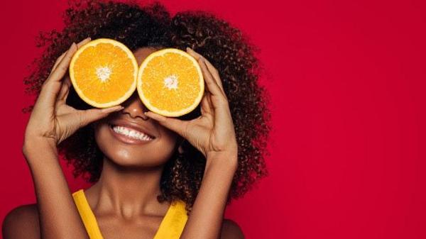 Cómo sacar partido a la vitamina C, el ingrediente que ilumina la piel 