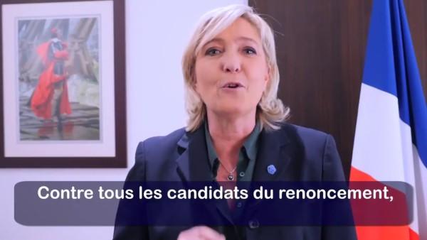 Déjà vu Vœux de Marine Le Pen : un étrange arrière-plan L’homme en rouge « Couper la tête du dragon » Siège tragique 
