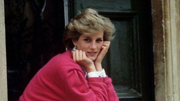 La exquisita falda de Diana, princesa de Gales, que sigue de moda