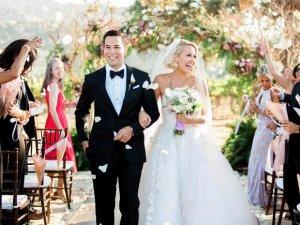 Anna Camp et Skylar Astin : Les stars de Pitch Perfect se sont mariées ! 