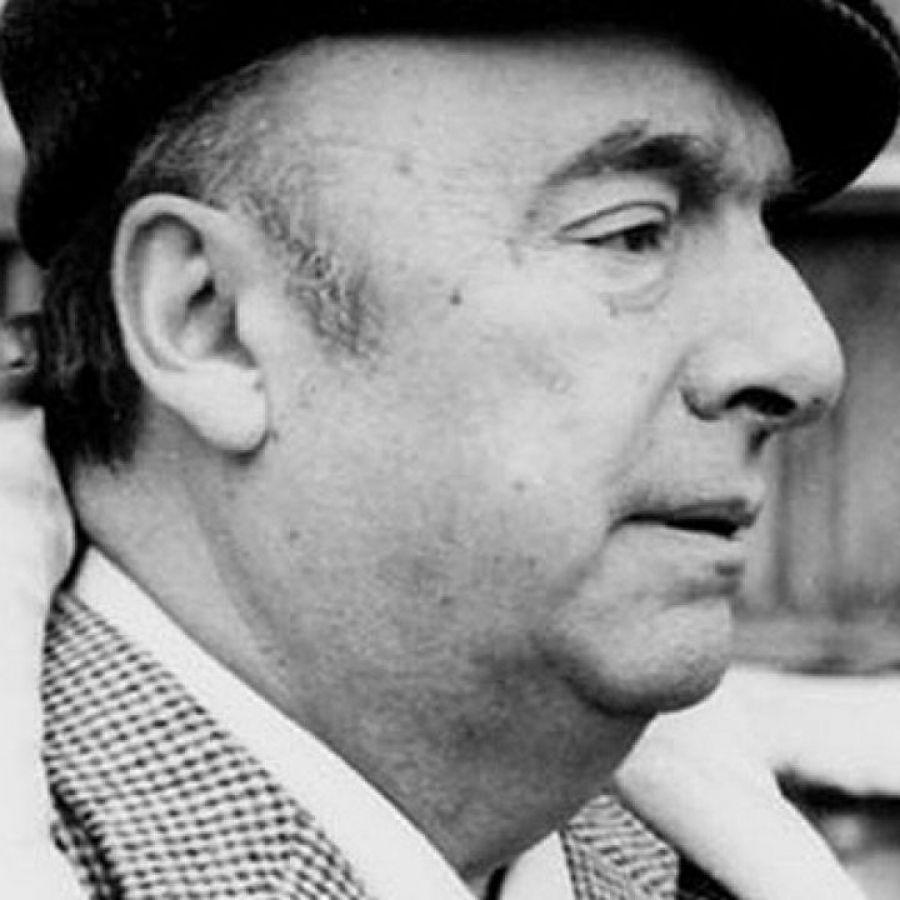 10 frases para enamorarse y 6 de los versos más machistas de Pablo Neruda