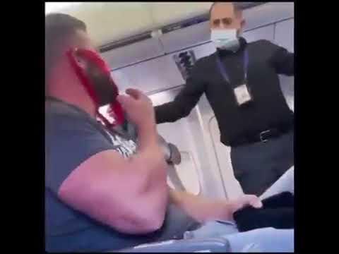 Man taken off flight for wearing clothes women's underwear as a mask 