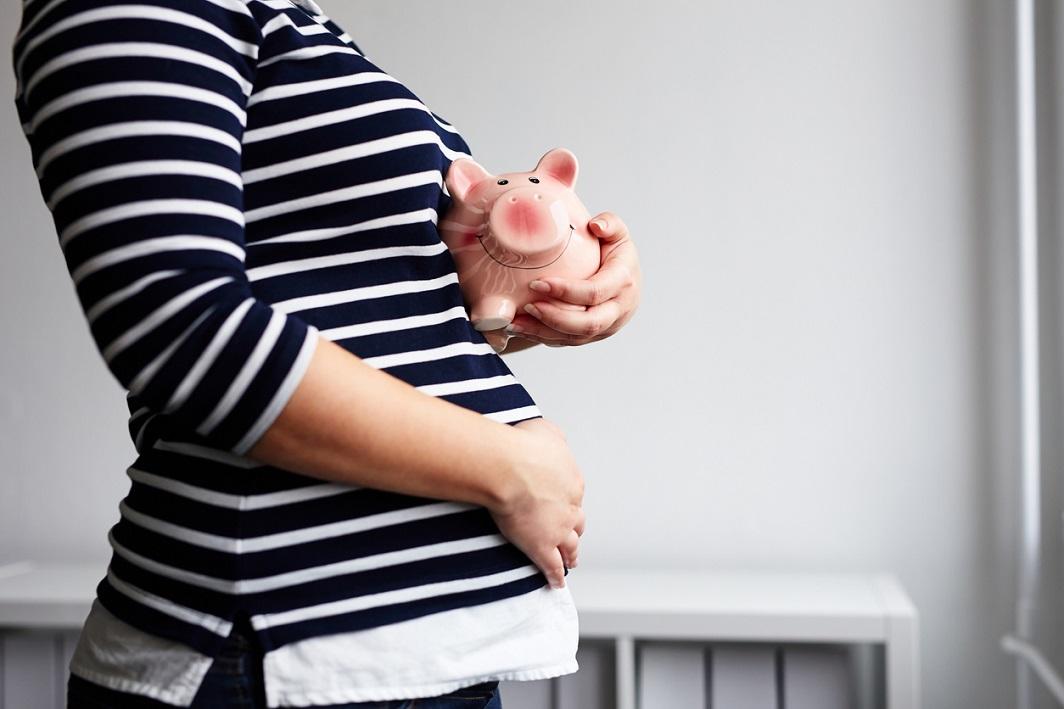 Enfant : les jeunes parents dépensent en moyenne 490 euros par mois