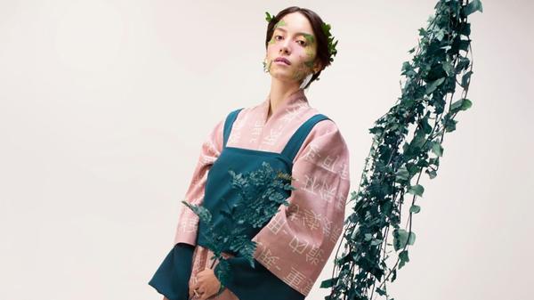 Laura Londoño talks about hemp fabric as the future of fashion