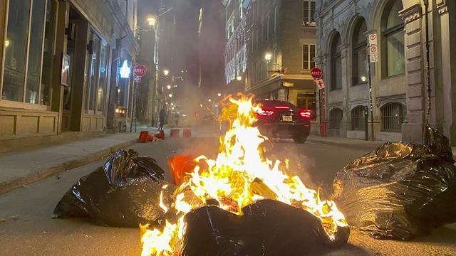 Old Montreal Looked Apocalyptic During Last Night's Anti-Curfew Riot (VIDEOS) 