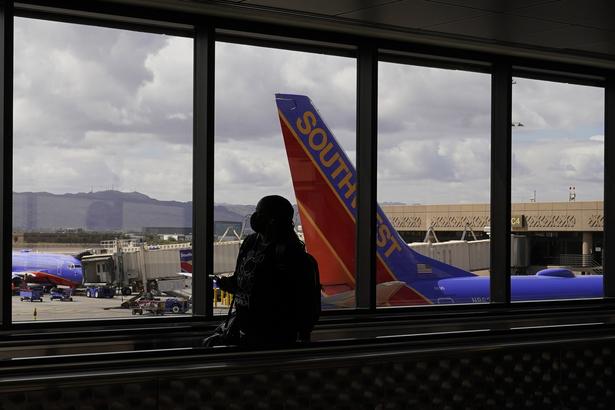 Airlines scrap or change flights to U.S. over 5G dispute, even though technology's rollout's been delayed near some airports 