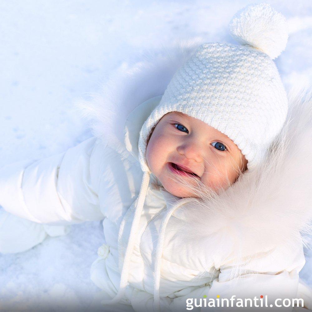 Cómo vestir correctamente al bebé en los días fríos