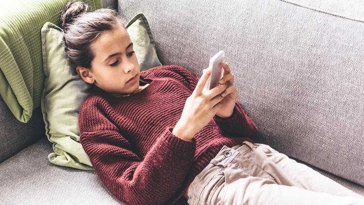 For teens who are glued to social media, this 4-step plan can help 