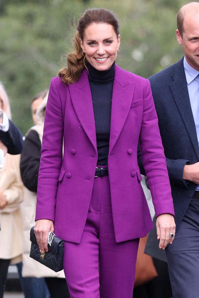 The jacket suits this fall are worn in intense colors, word of Kate Middleton