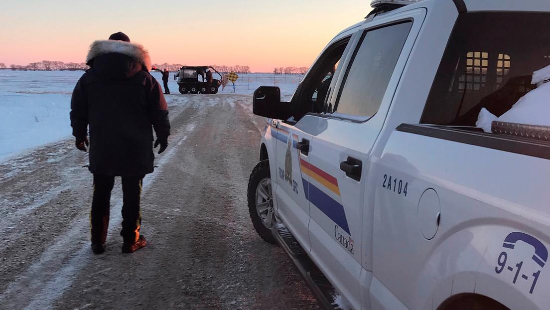 They find four cold -dead migrants after trying to cross the border from Canada to the US.