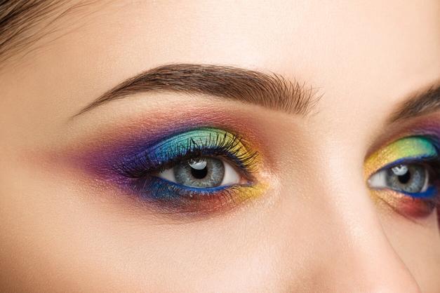 Makeup tips to highlight the color of your eyes