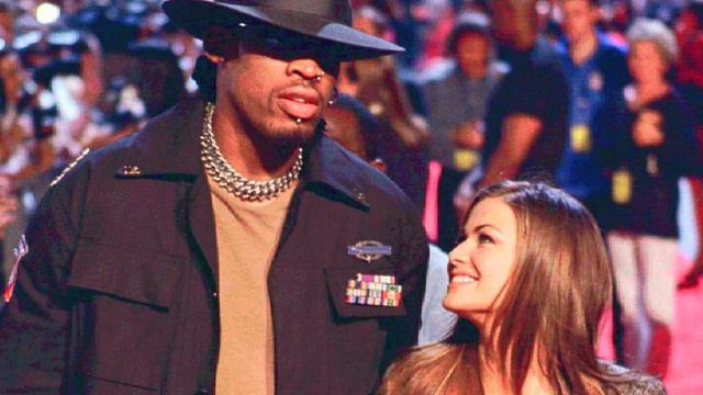 The very brief marriage between Dennis Rodman and Carmen Electra: tragedies, other women, wild sex and a macarrón