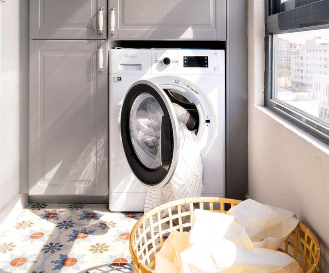 ¿De verdad hay que lavar la ropa a sesenta grados? Un experto responde 