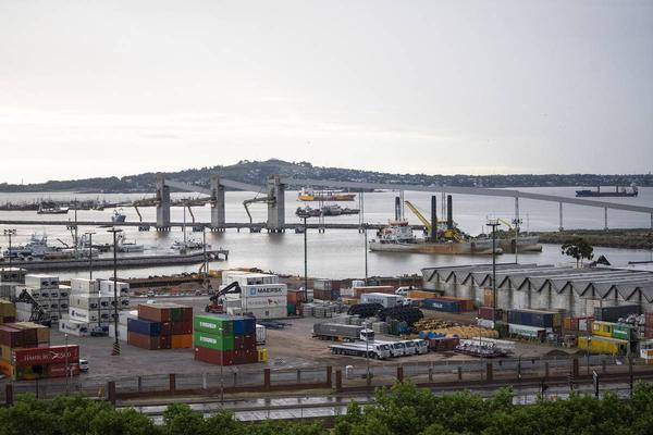 Investigación regional coloca al puerto de Montevideo en creciente ruta de reexportación de cocaína a Europa y otros destinos