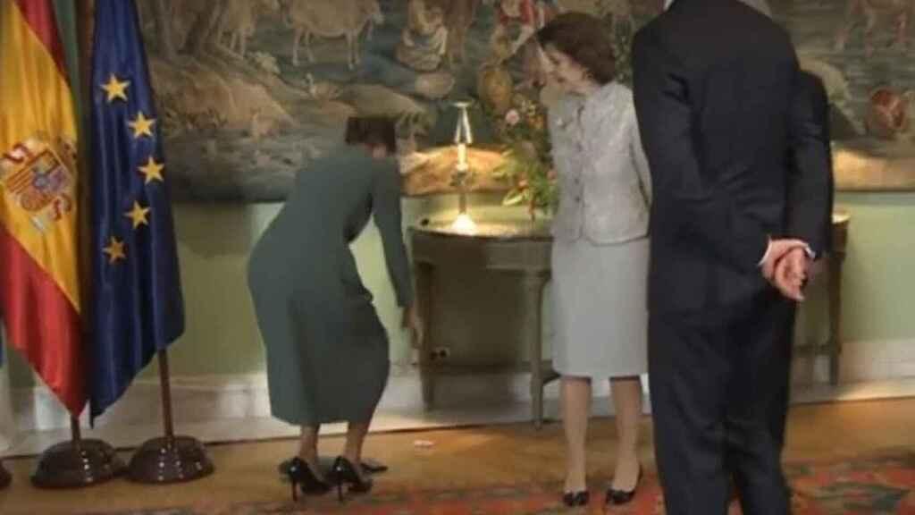 Heart The mishap of Letizia that exposes the interior of her bag: What did the queen wear inside?