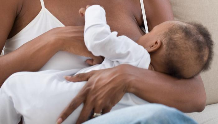 5 ways in which your baby tells you 'I love you' and that you had not noticed