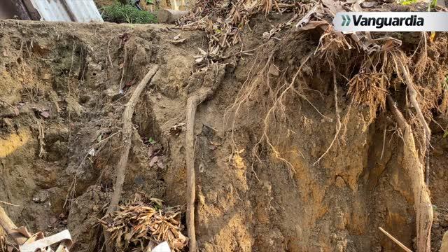 Video: El barrio de Bucaramanga que muere al paso de profundas grietas 