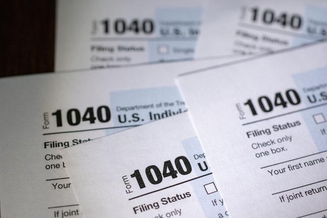 How Messy Will This Tax Season Get?: Alexis Leondis