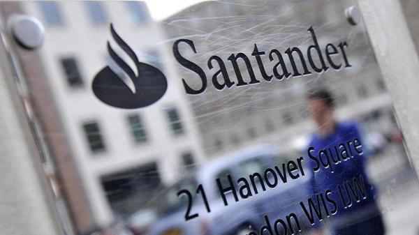 A 'gift' of 155 million: Santander UK doubled Christmas payments by mistake a 'gift' of 155 million: Santander UK doubled Christmas payments by mistake