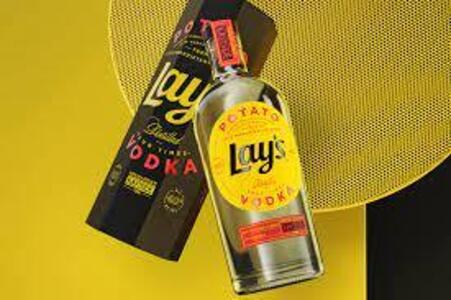 Lay’s lanza vodka destilado de patatas y se agota enseguida 