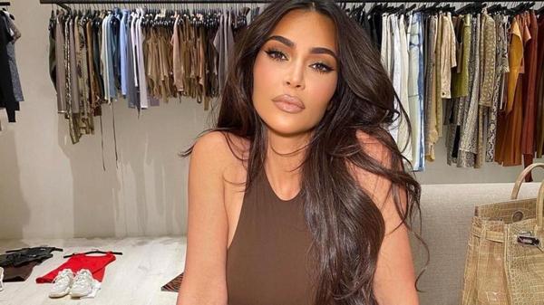 Kim Kardashian pone fin a su marca de cosméticos