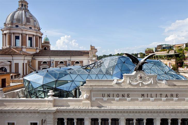 Rehabilitación del Palacio-tienda de H&M en Roma • CONSTRUIBLE Instagram