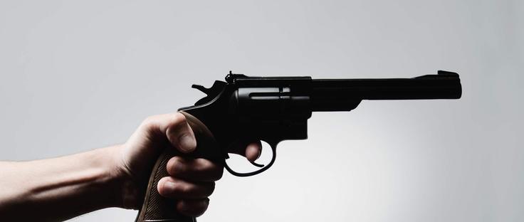  Mettre fin à la violence commise avec des armes à feu 