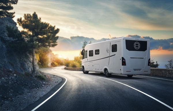 Osez le luxe et l’exception : Le Voyageur lance une ligne de camping-cars Édition 40 ans