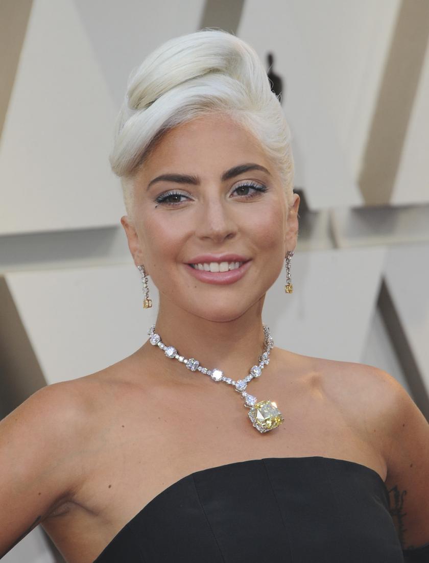 Oscars 2019 : découvrez le prix astronomique du collier de Lady Gaga