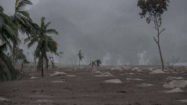 Indonésie : le bilan de l’éruption du volcan Semeru passe à 15 morts 