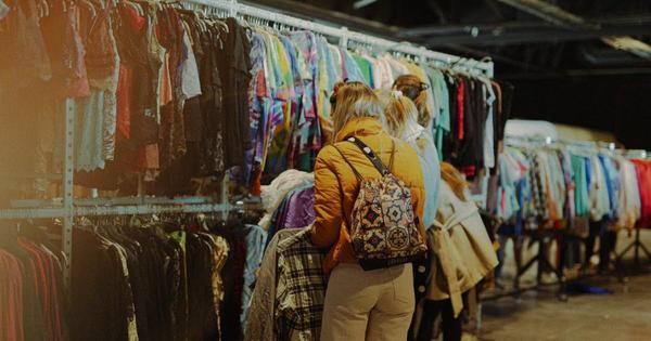 Lyon.Large sale of vintage clothes and accessories per kilo, from May 21 to 24