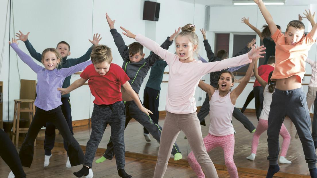 Warum sich Grundschüler im Schirrhof schwindelig tanzen 