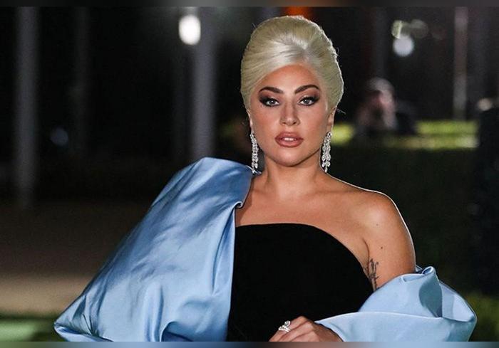 Lady Gaga en tenue d'Ève, elle dévoile son corps au naturel… 