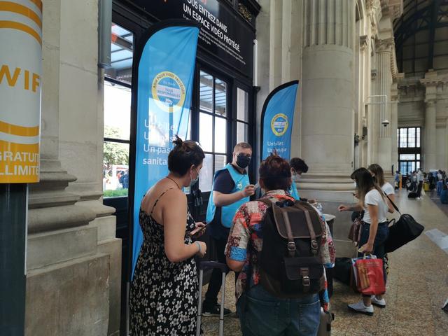 Pass sanitaire : les bracelets bleus bien arrivés en gare à Bordeaux 