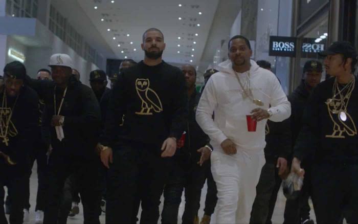 Drake dévoile une collaboration avec la NBA dans le cadre de sa collection automne-hiver 2021 Une collaboration musicale en perspective ?