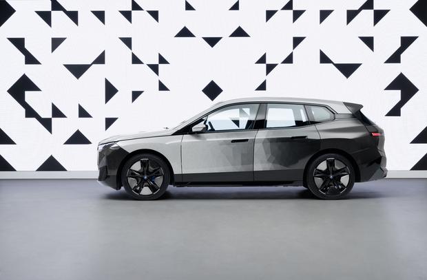 BMW shows off a color-changing car – TechCrunch 