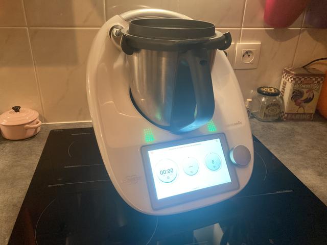 Comment réparer la balance de son Thermomix TM5 ? - Les Numériques 