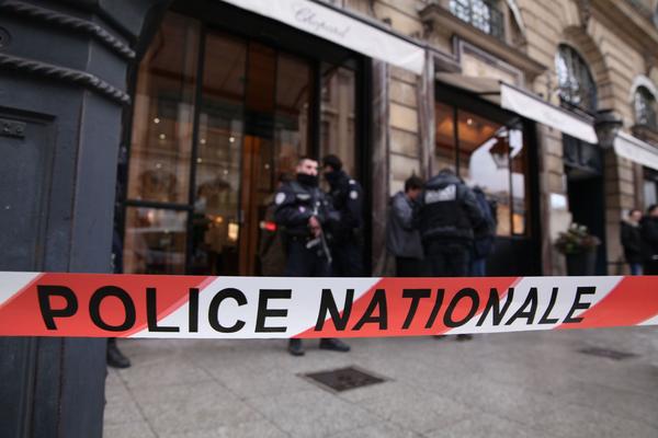 Paris: the robbers had devalted for 3 million euros in jewelry at Chopard and Chanel