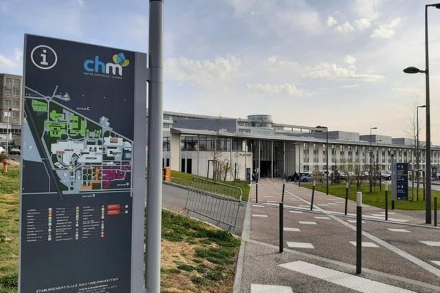 Covid-19 en Sarthe. L'hôpital du Mans durcit les règles pour les visites