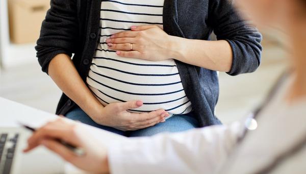 Gynäkologische Fachorganisationen empfehlen die COVID-19-Schutzimpfung für schwangere und stillende Frauen 
