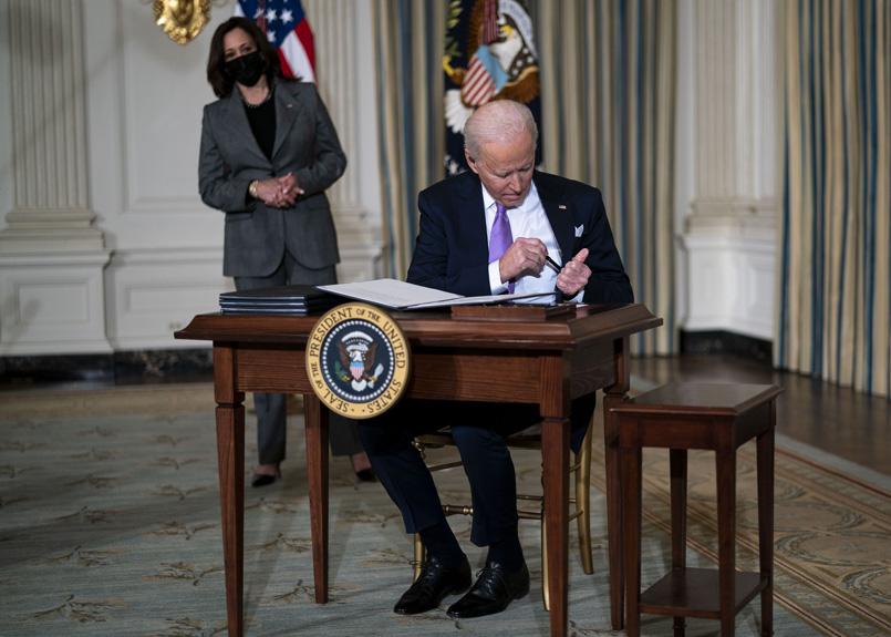 «Wir werden Joe Biden ab Tag eins unter Druck setzen» | WOZ Die Wochenzeitung 