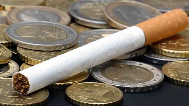 Bundestag beschließt Erhöhung der Tabaksteuer Rauchen wird teurer - Bundestag beschließt Erhöhung der Tabaksteuer