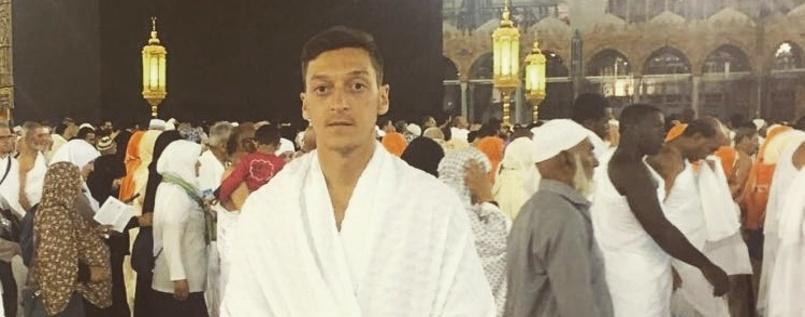Mesut Özil: Gefährliche Pilgerfahrt nach Mekka! | BUNTE.de 