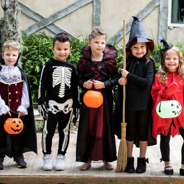 Halloween Kostüm Kinder: neue Outfit-Trends für 2021