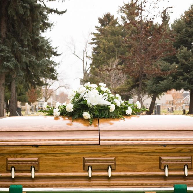Wie es wirklich ist, Verstorbene für ihre Beerdigung zu schminken
