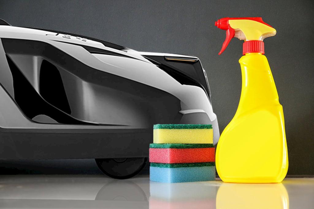 Properly maintain, care for and clean the robotic lawnmower – this is how it works Robotic lawnmower cleaning, maintenance and care made easy