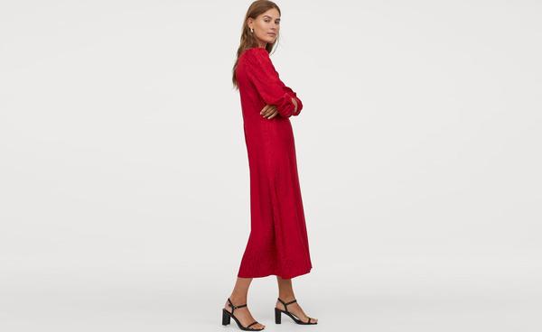 This dress from the H&M sale is the perfect outfit for Christmas