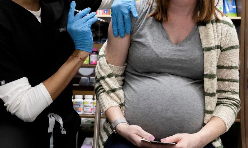 Gynäkologen empfehlen Corona-Impfung für Schwangere 
