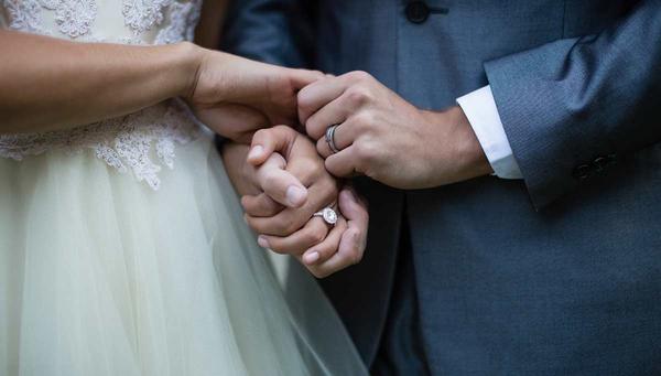 Ehegattensplitting: Heiraten und Steuern sparen im Jahr 2022