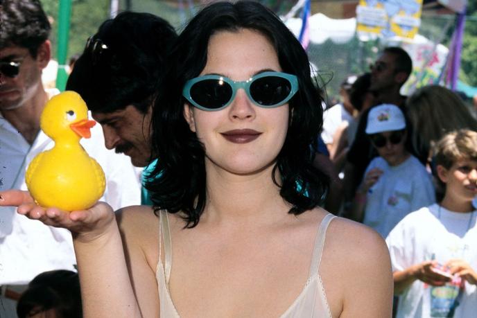 Drew Barrymore did it: 5 retro outfits for your next date